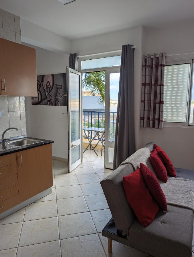 Vila Cabral 1 Bed Apt - Wi-Fi & Air Con Included Sal Rei Extérieur photo